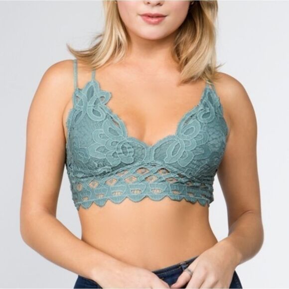 OLIVE CROCHET BRALETTE - Picture 9 of 9